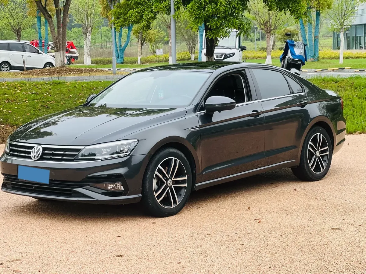 2019 Volkswagen Passat 1.4T 150HP L4 7DCT,autocango,china used car exporter,china ev exporter,chinese used car exporter,chinese used ev exporter