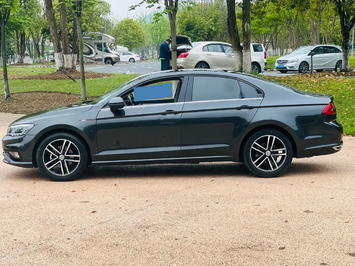 2019 Volkswagen Passat 1.4T 150HP L4 7DCT,autocango,china used car exporter,china ev exporter,chinese used car exporter,chinese used ev exporter