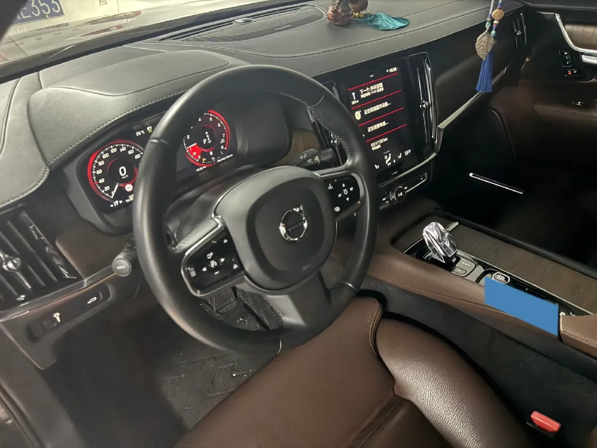 2021 Volvo S90 2.0T 250HP L4 8AT,autocango,china used car exporter,china ev exporter,chinese used car exporter,chinese used ev exporter