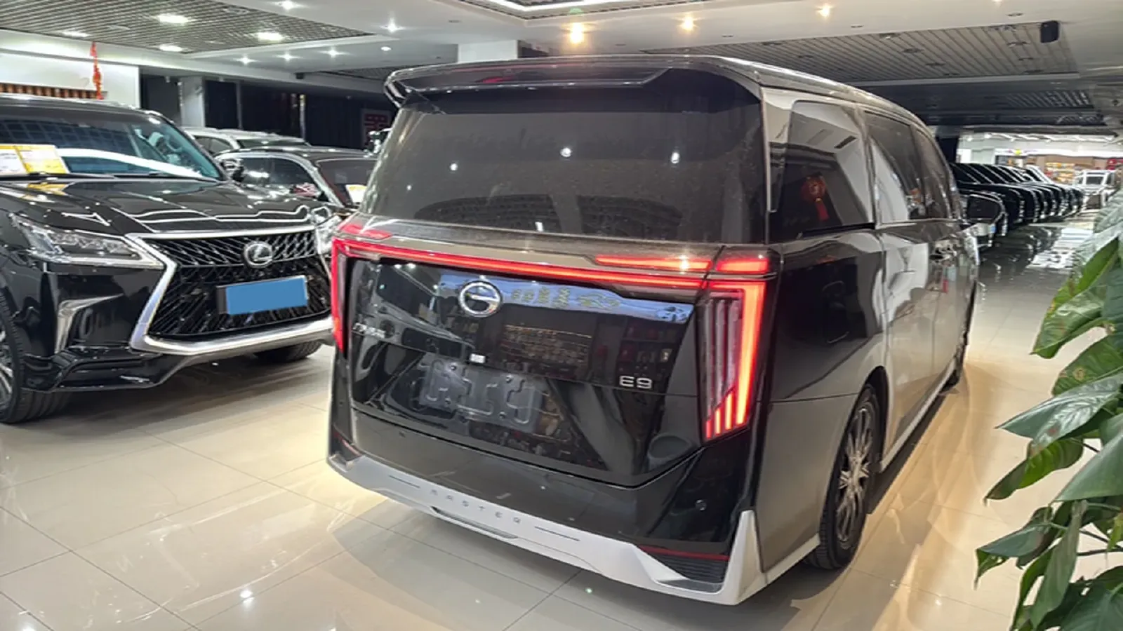 2023 GAC Trumpchi M8 2.0T 190HP L4 E-CVT Hybrid,autocango,china used car exporter,china ev exporter,chinese used car exporter,chinese used ev exporter