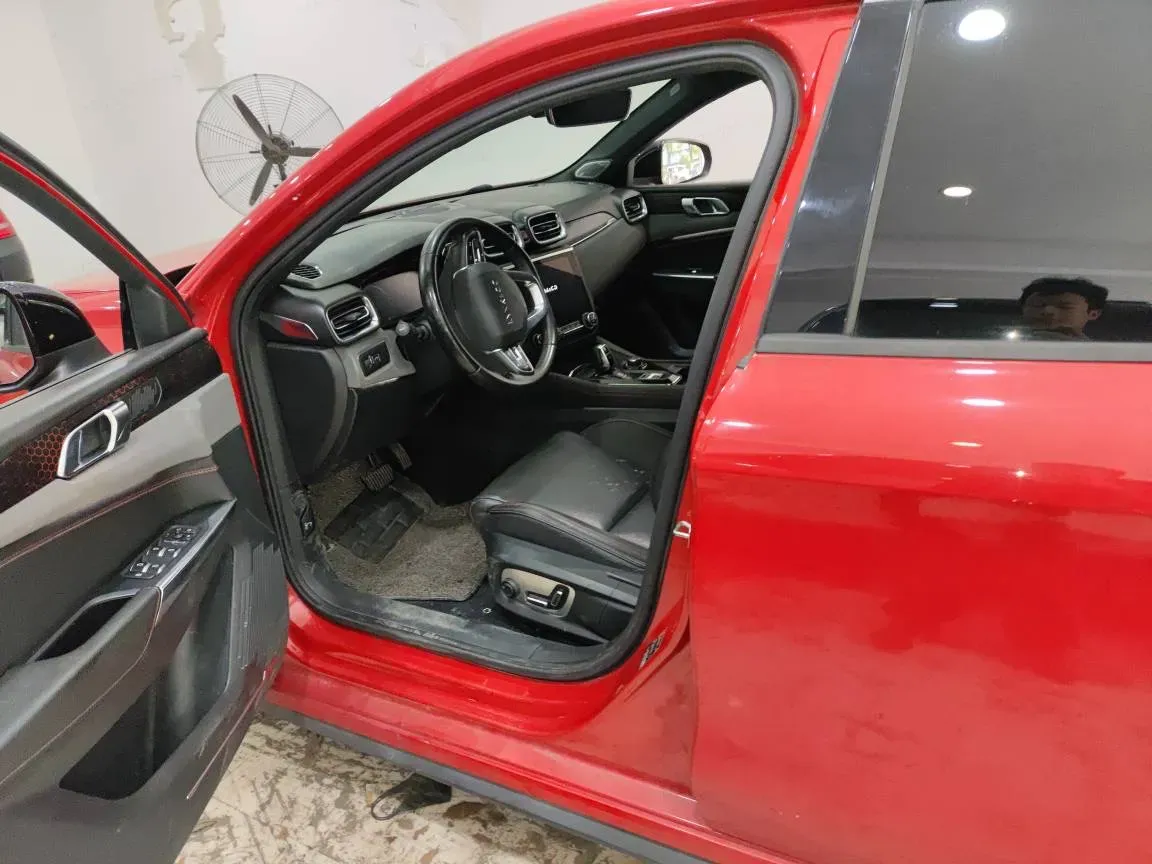 2018 Toyota C-HR 2.0L 171HP L4 CVT,autocango,china used car exporter,china ev exporter,chinese used car exporter,chinese used ev exporter