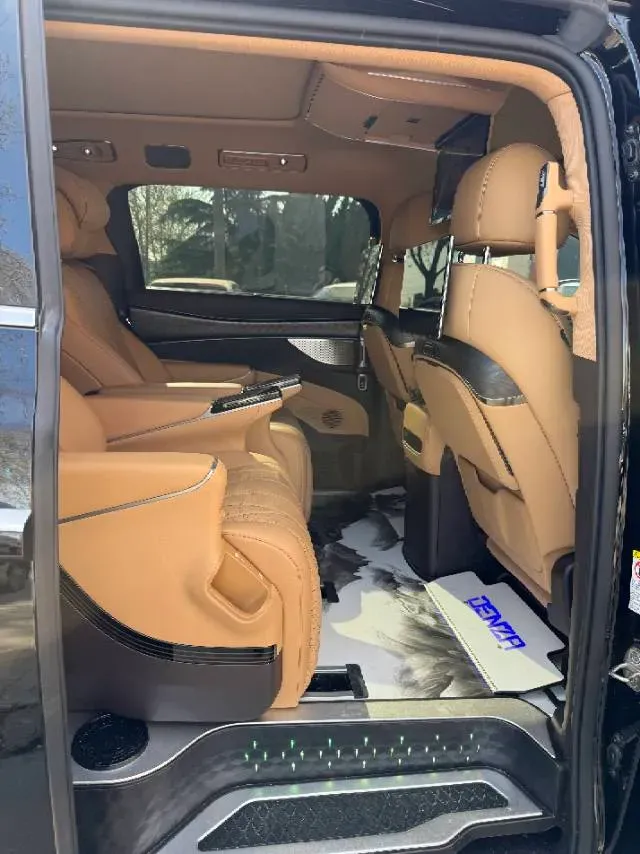 2025 Denza D9 1.5T 156HP L4 E-CVT PHEV 40KWH,autocango,china used car exporter,china ev exporter,chinese used car exporter,chinese used ev exporter