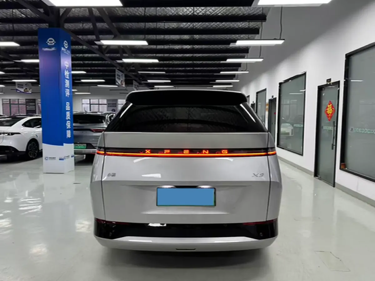 2024 Xpeng X9 BEV 101.5KWH,autocango,china used car exporter,china ev exporter,chinese used car exporter,chinese used ev exporter
