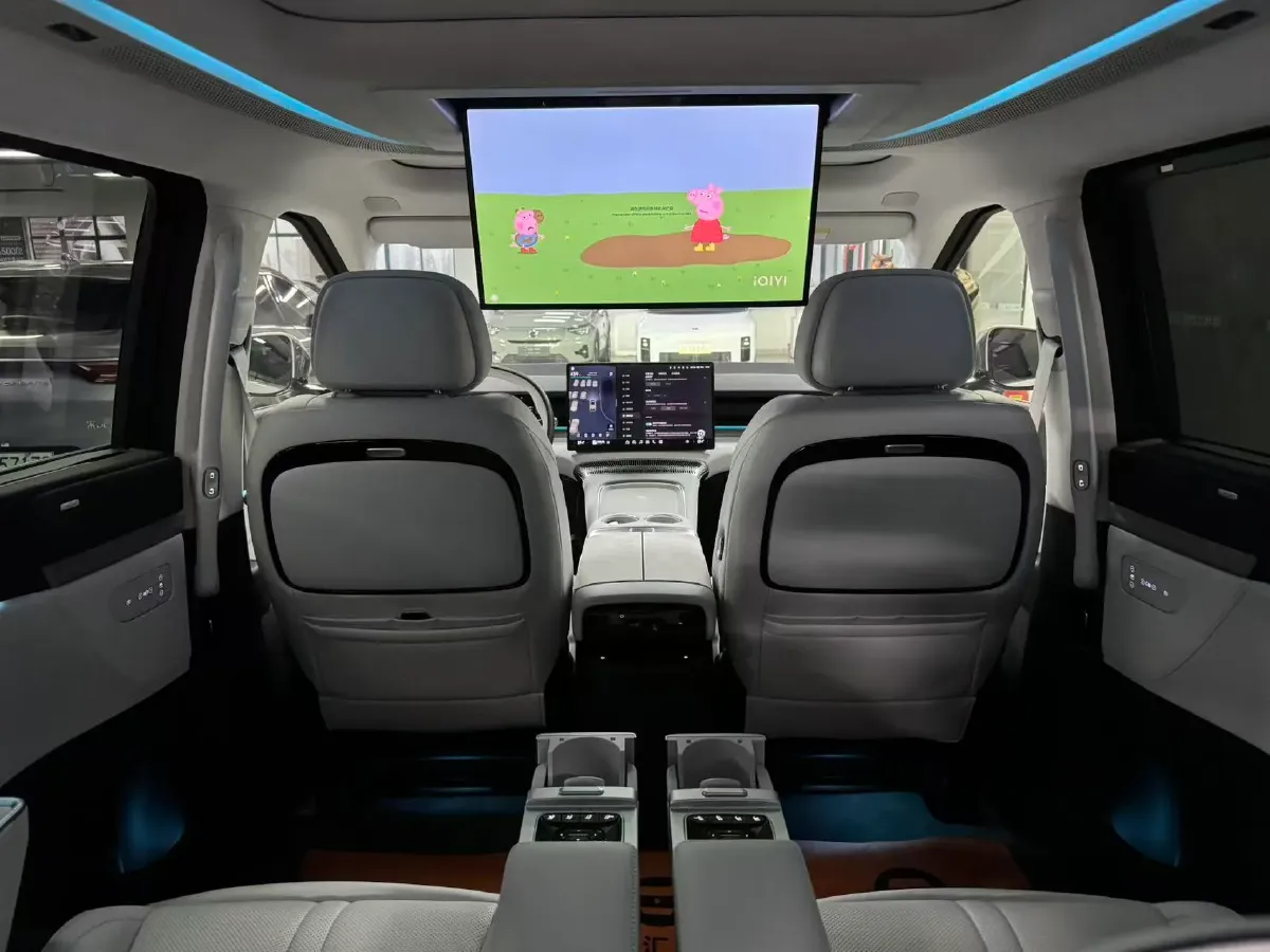 2024 Xpeng X9 BEV 101.5KWH,autocango,china used car exporter,china ev exporter,chinese used car exporter,chinese used ev exporter