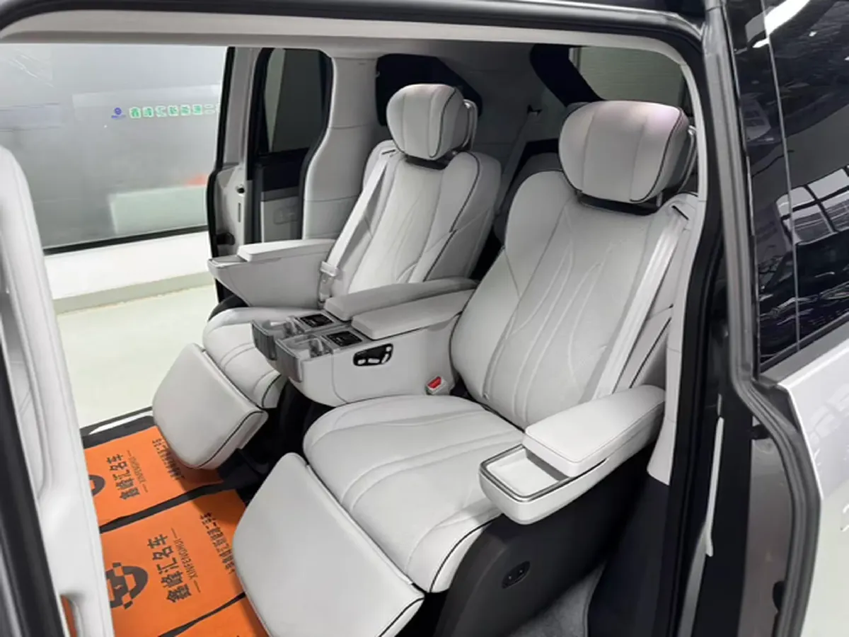 2024 Xpeng X9 BEV 101.5KWH,autocango,china used car exporter,china ev exporter,chinese used car exporter,chinese used ev exporter