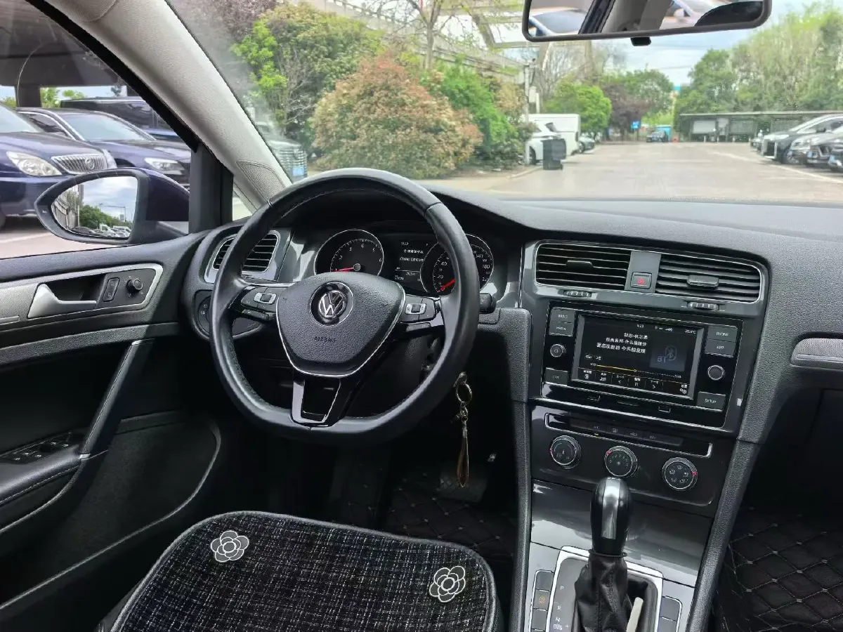 2018 Volkswagen Golf 1.4T 131HP L4 7DCT,autocango,china used car exporter,china ev exporter,chinese used car exporter,chinese used ev exporter