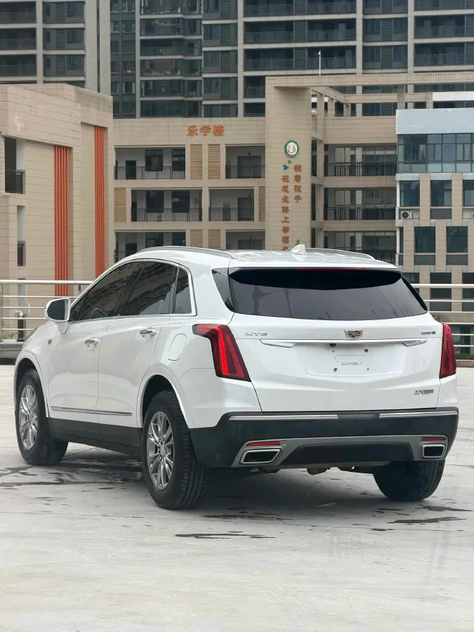 2022 Cadillac XT5 2.0T 237HP L4 9AT,autocango,china used car exporter,china ev exporter,chinese used car exporter,chinese used ev exporter