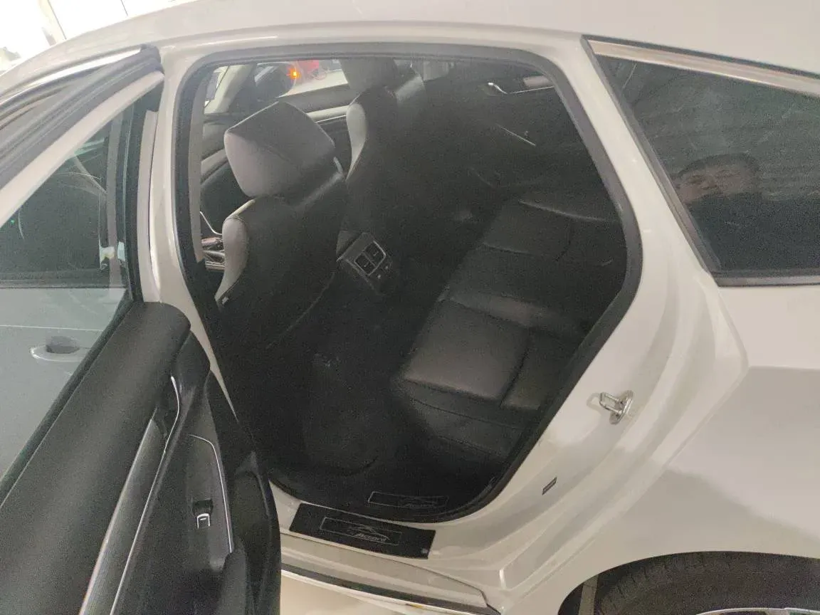 2022 Honda Accord 1.5T 194HP L4 CVT,autocango,china used car exporter,china ev exporter,chinese used car exporter,chinese used ev exporter