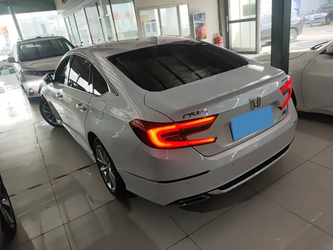 2022 Honda Accord 1.5T 194HP L4 CVT,autocango,china used car exporter,china ev exporter,chinese used car exporter,chinese used ev exporter