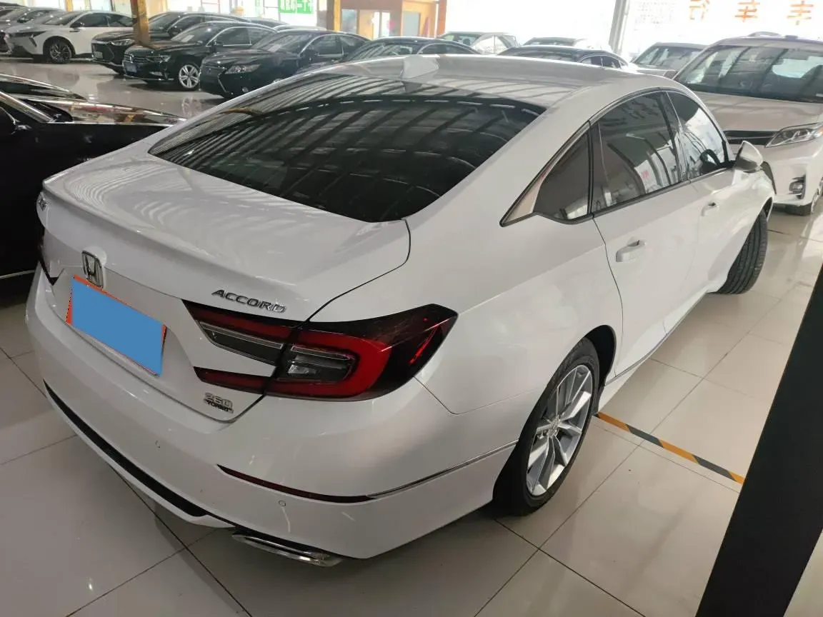 2022 Honda Accord 1.5T 194HP L4 CVT,autocango,china used car exporter,china ev exporter,chinese used car exporter,chinese used ev exporter