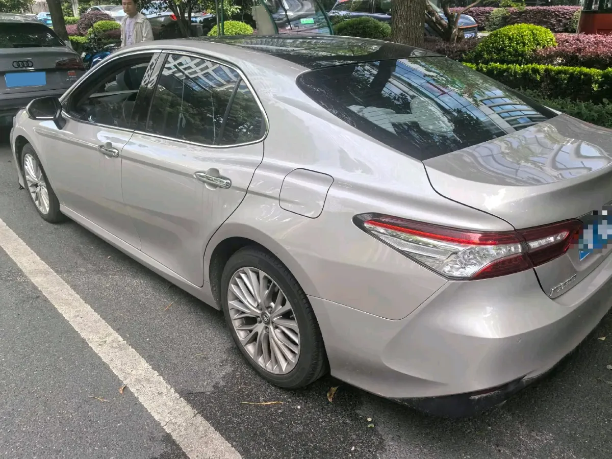 2019 Toyota Camry 2.5L 209HP L4 8AT,autocango,china used car exporter,china ev exporter,chinese used car exporter,chinese used ev exporter