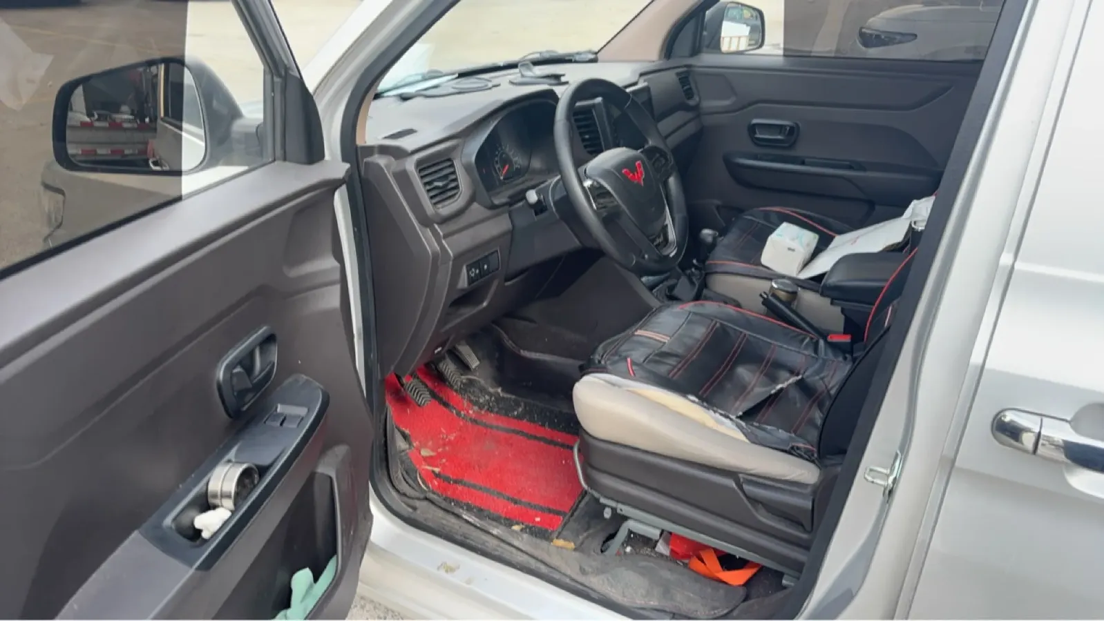 2022 JinBei Little Sea Lion X30 1.5L 102HP L4 5MT,autocango,china used car exporter,china ev exporter,chinese used car exporter,chinese used ev exporter