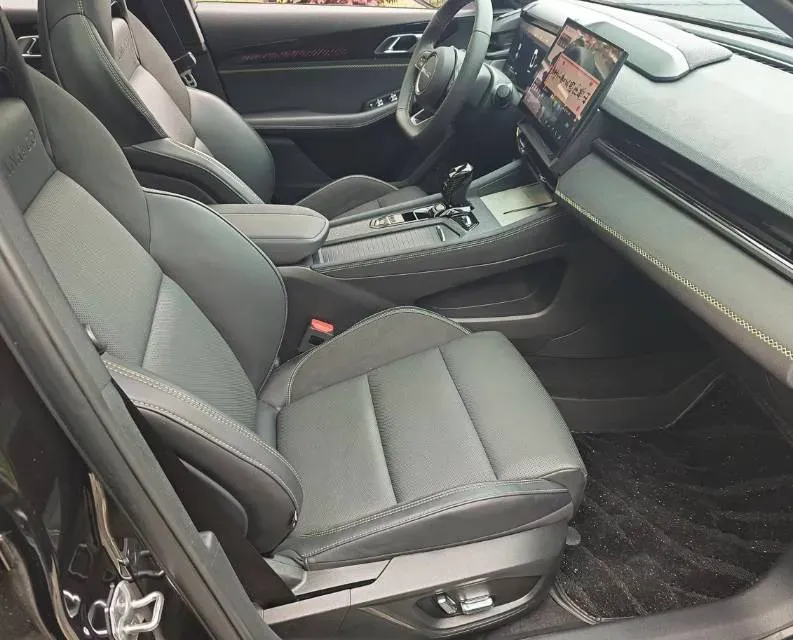 2023 LYNK&CO 01 2.0T 254HP L4 8AT,autocango,china used car exporter,china ev exporter,chinese used car exporter,chinese used ev exporter