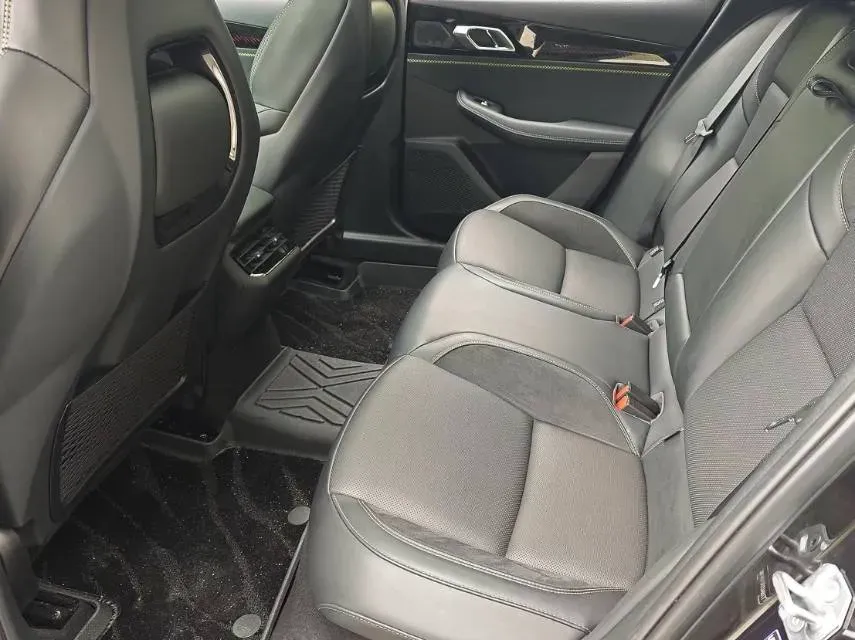 2023 LYNK&CO 01 2.0T 254HP L4 8AT,autocango,china used car exporter,china ev exporter,chinese used car exporter,chinese used ev exporter