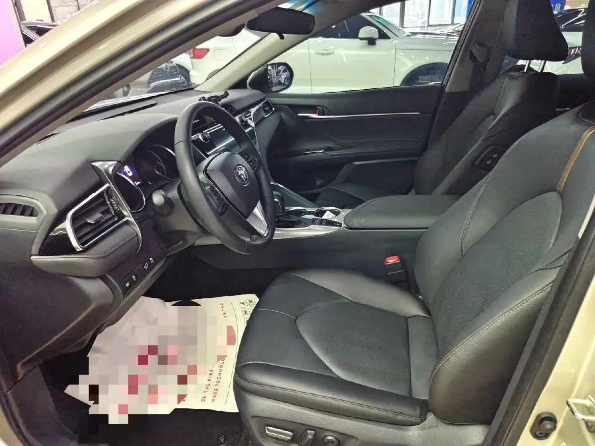 2019 Toyota Camry 2.5L 178HP L4 E-CVT Hybrid,autocango,china used car exporter,china ev exporter,chinese used car exporter,chinese used ev exporter