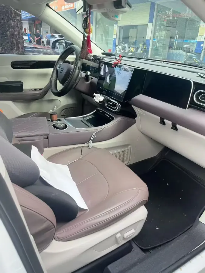 2023 Leapmotor C11 BEV 69.2KWH,autocango,china used car exporter,china ev exporter,chinese used car exporter,chinese used ev exporter