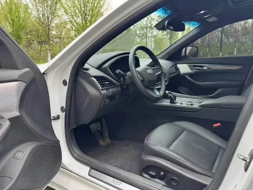 2021 Cadillac CT5 2.0T 237HP L4 10AT,autocango,china used car exporter,china ev exporter,chinese used car exporter,chinese used ev exporter