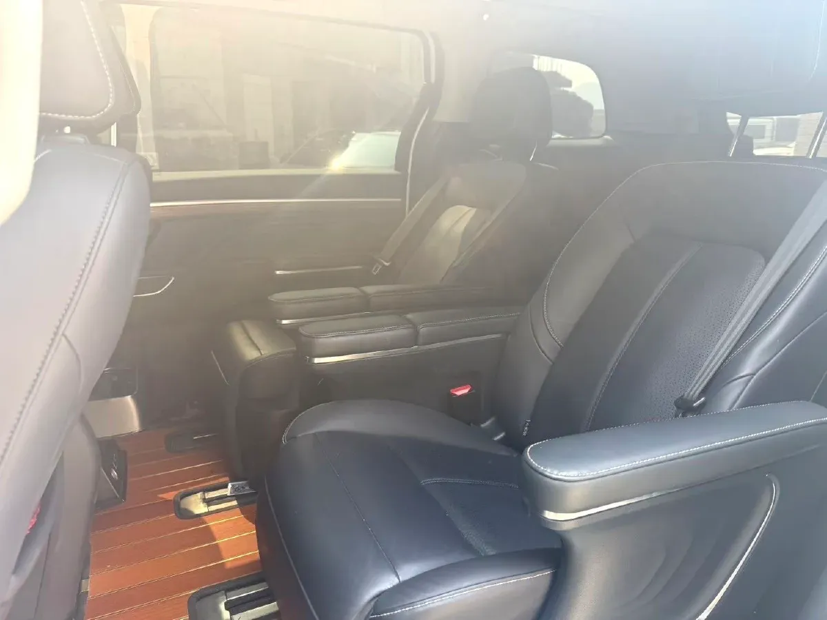 2023 GAC Trumpchi M8 2.0T 252HP L4 8AT,autocango,china used car exporter,china ev exporter,chinese used car exporter,chinese used ev exporter