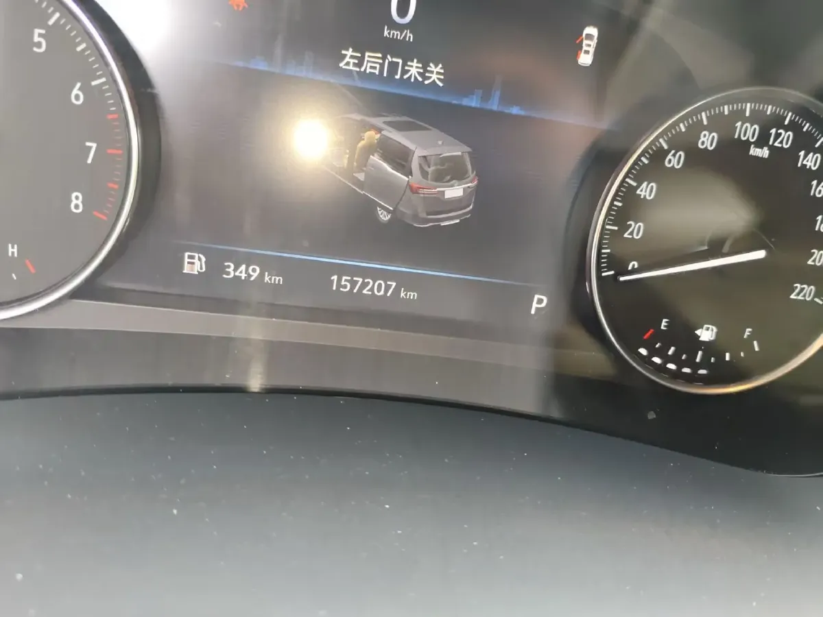 2021 Buick GL8 2.0T 237HP L4 9AT,autocango,china used car exporter,china ev exporter,chinese used car exporter,chinese used ev exporter