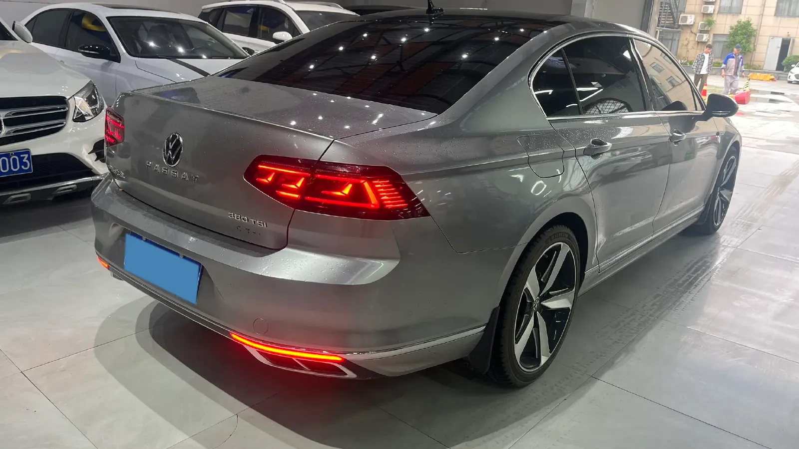 2023 Volkswagen Magotan 2.0T 186HP L4 7DCT,autocango,china used car exporter,china ev exporter,chinese used car exporter,chinese used ev exporter