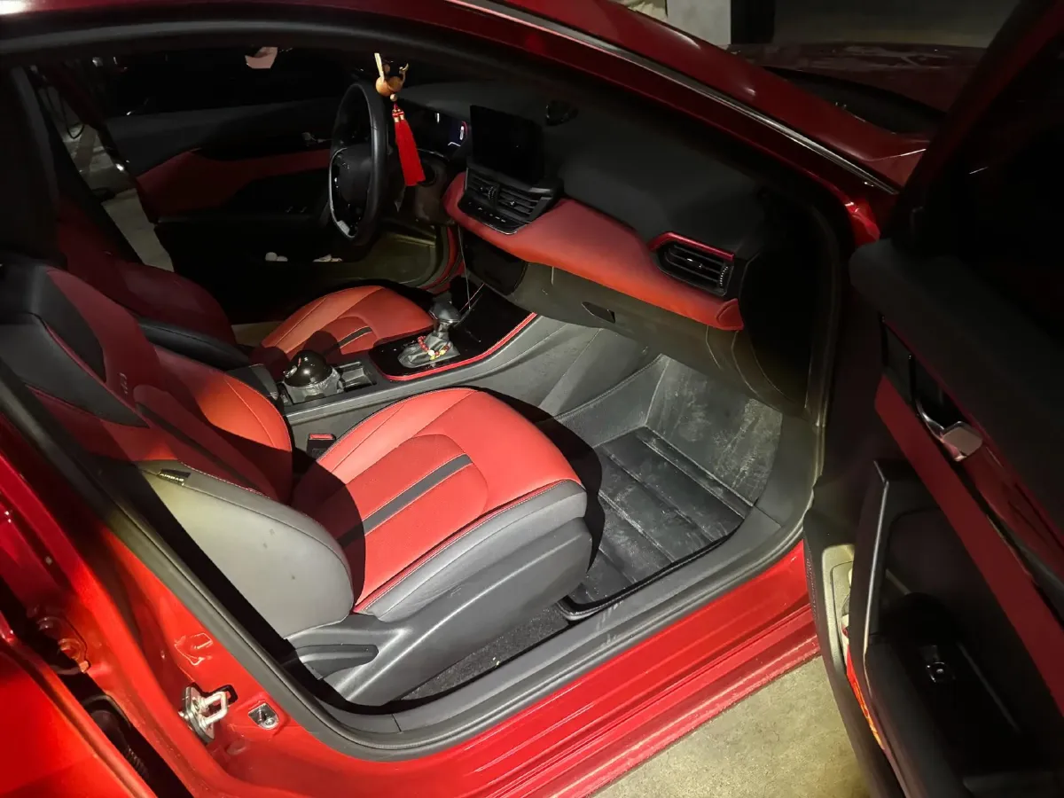 2021 DongFeng Aeolus YiXuan 1.5T 150HP L4 6DCT,autocango,china used car exporter,china ev exporter,chinese used car exporter,chinese used ev exporter