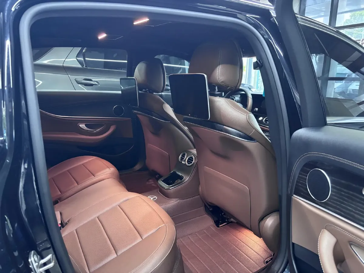 2022 Mercedes-Benz GLC Class 2.0T 258HP L4 9AT,autocango,china used car exporter,china ev exporter,chinese used car exporter,chinese used ev exporter