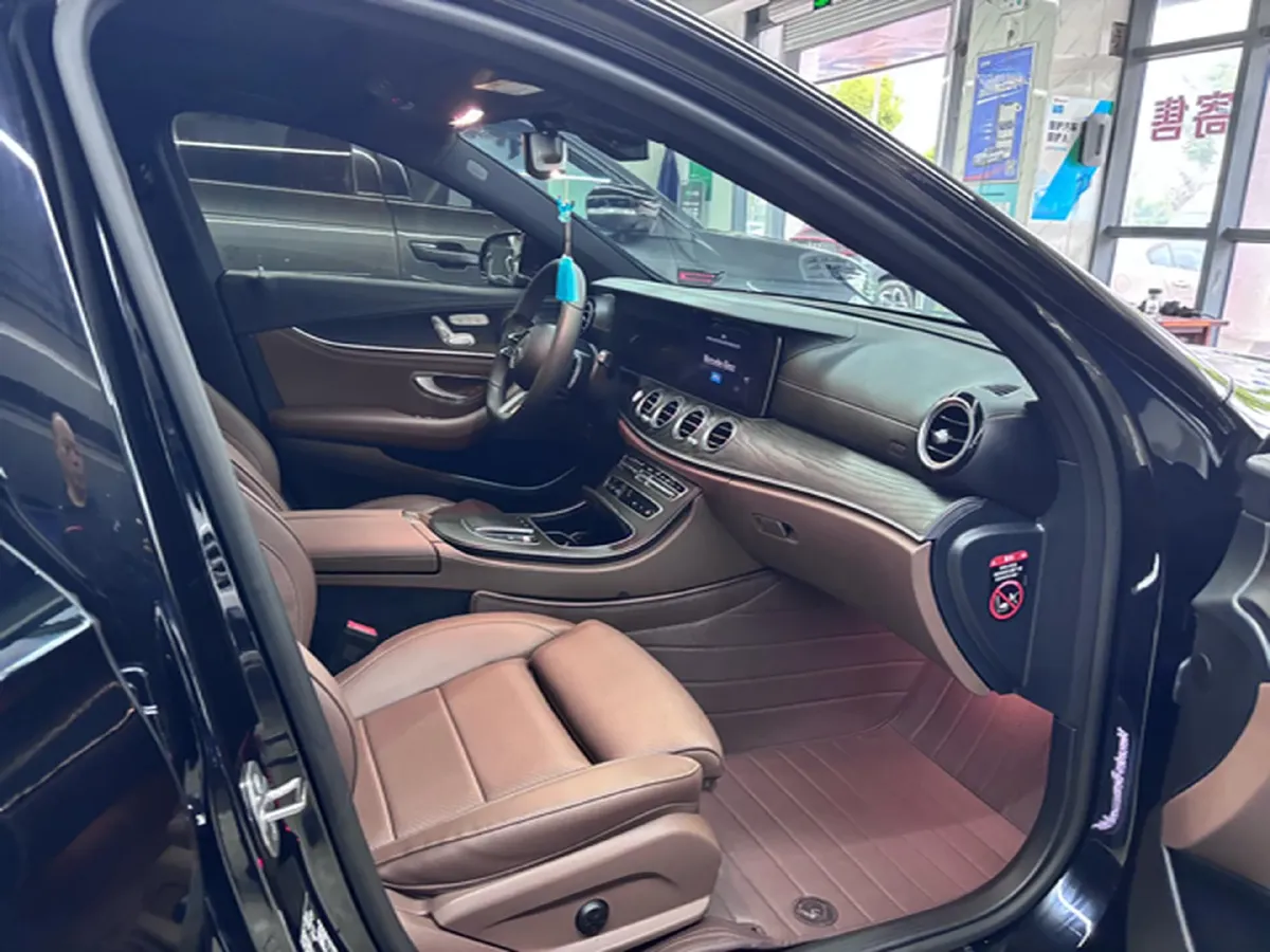 2022 Mercedes-Benz GLC Class 2.0T 258HP L4 9AT,autocango,china used car exporter,china ev exporter,chinese used car exporter,chinese used ev exporter
