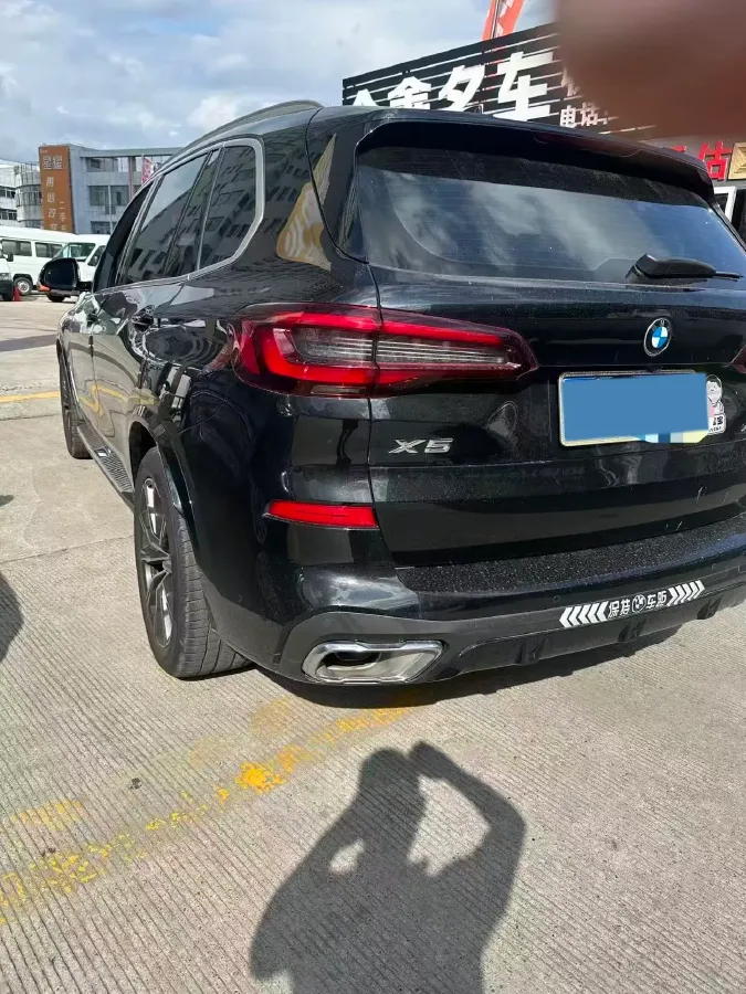 2022 BMW X5 2.0T 245HP L4 8AT,autocango,china used car exporter,china ev exporter,chinese used car exporter,chinese used ev exporter