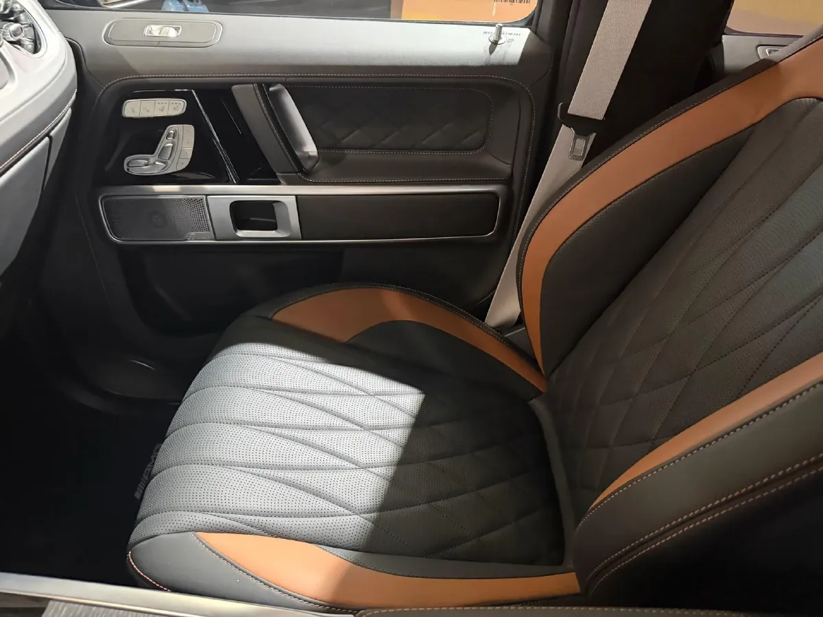 2025 Mercedes-Benz G Class 3.0T 449HP L6 9AT,autocango,china used car exporter,china ev exporter,chinese used car exporter,chinese used ev exporter