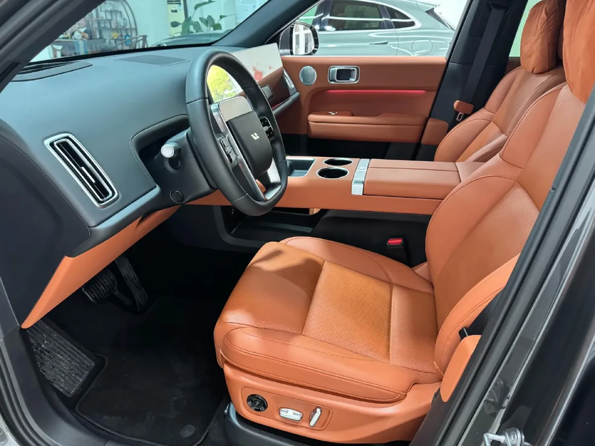 2024 Li L6 Range Extended 154HP L4 REEV 36.8KWH,autocango,china used car exporter,china ev exporter,chinese used car exporter,chinese used ev exporter