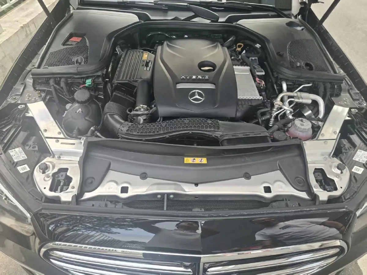 2022 Mercedes-Benz E Class 2.0T 211HP L4 9AT PHEV 25.4KWH,autocango,china used car exporter,china ev exporter,chinese used car exporter,chinese used ev exporter