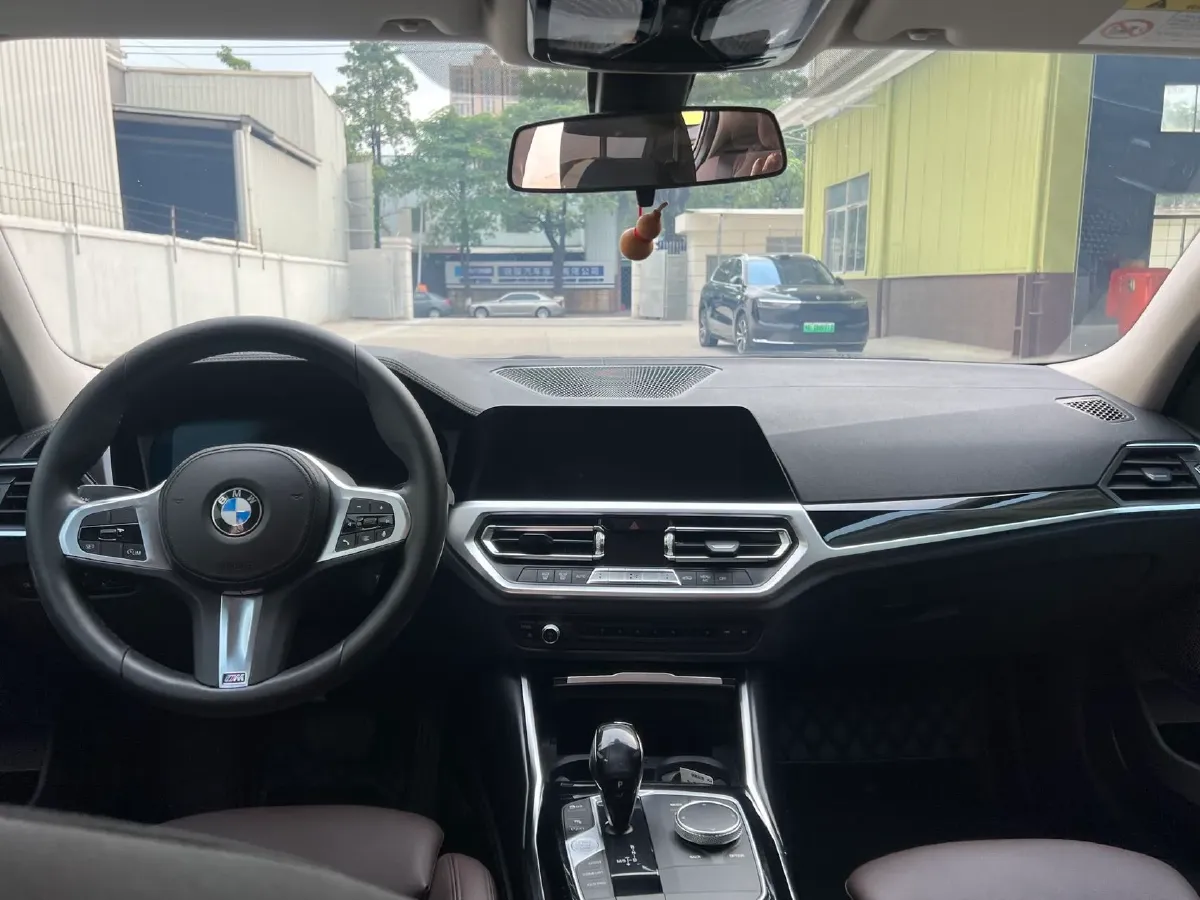 2020 BMW 3 Series 2.0T 156HP L4 8AT,autocango,china used car exporter,china ev exporter,chinese used car exporter,chinese used ev exporter