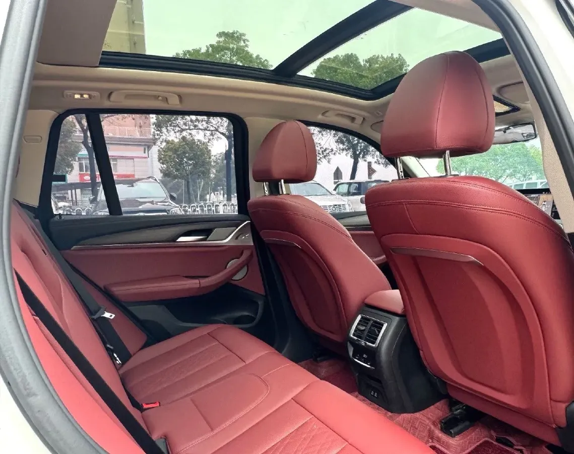 2022 BMW X3 2.0T 252HP L4 8AT,autocango,china used car exporter,china ev exporter,chinese used car exporter,chinese used ev exporter