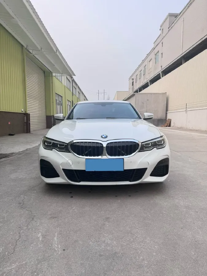2021 BMW 3 Series 2.0T 156HP L4 8AT,autocango,china used car exporter,china ev exporter,chinese used car exporter,chinese used ev exporter
