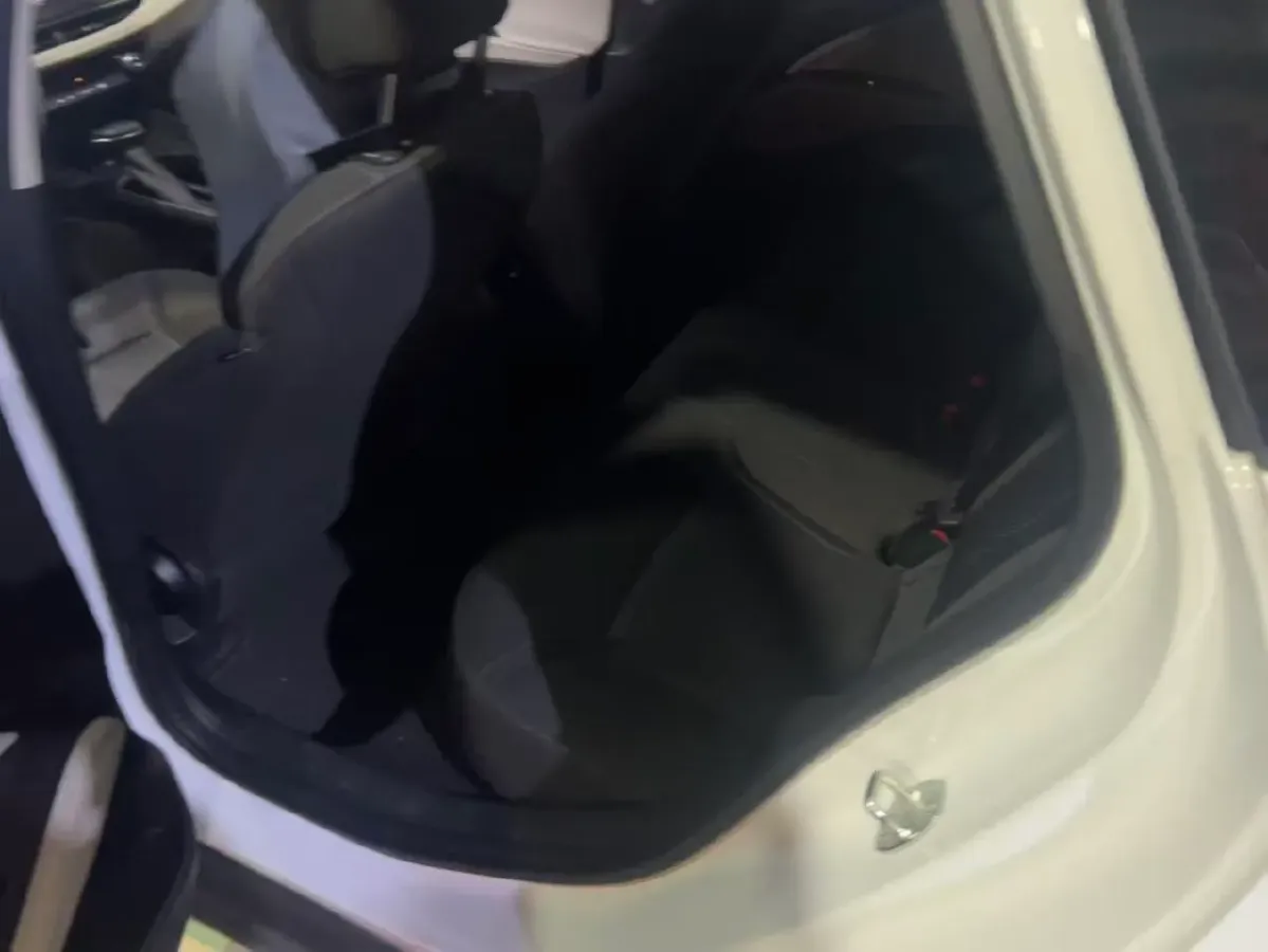 2022 Buick Velite 6 1.5L 102HP L4 E-CVT PHEV 9.5KWH,autocango,china used car exporter,china ev exporter,chinese used car exporter,chinese used ev exporter