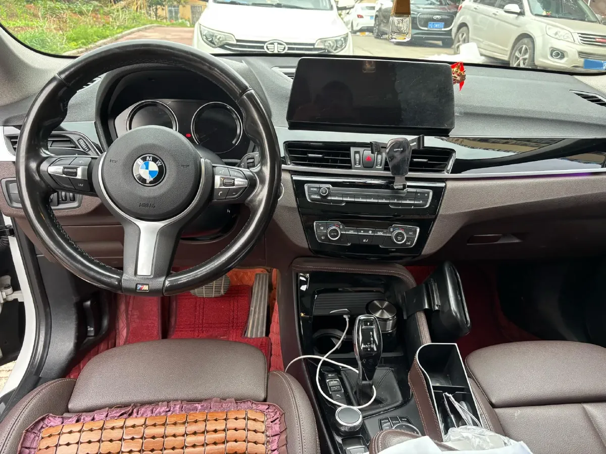 2021 BMW X1 1.5T 140HP L3 7DCT,autocango,china used car exporter,china ev exporter,chinese used car exporter,chinese used ev exporter