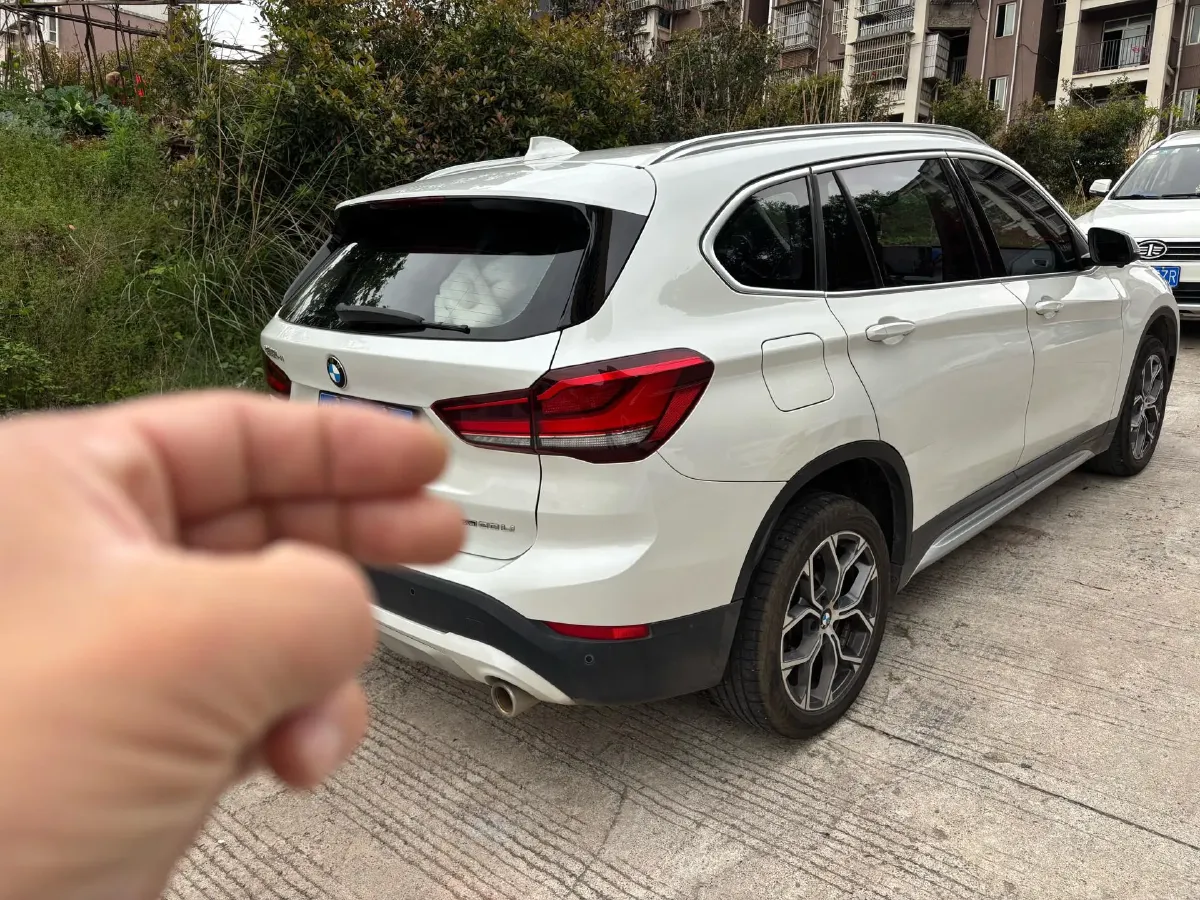 2021 BMW X1 1.5T 140HP L3 7DCT,autocango,china used car exporter,china ev exporter,chinese used car exporter,chinese used ev exporter