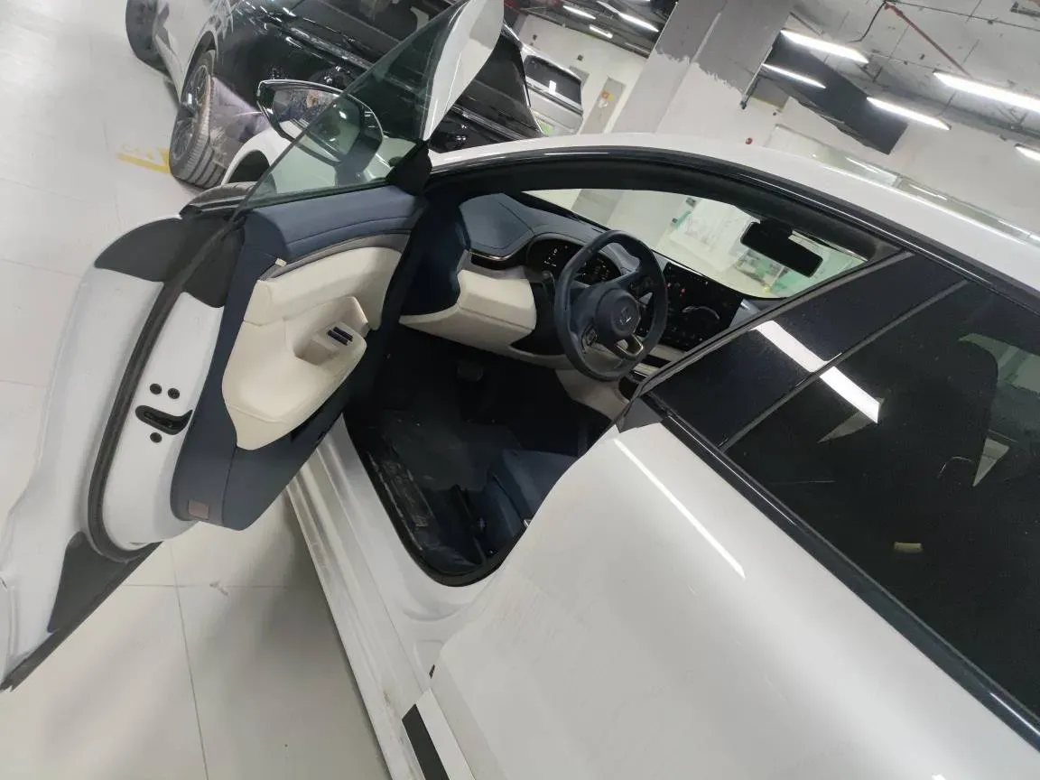 2025 Zeekr 001 BEV 100KWH,autocango,china used car exporter,china ev exporter,chinese used car exporter,chinese used ev exporter