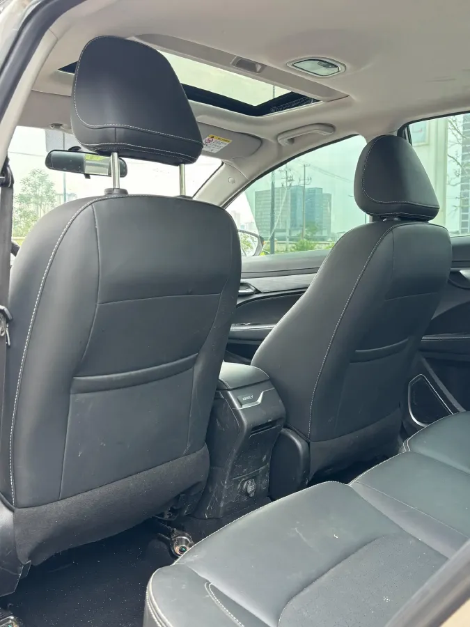 2020 Geely Emgrand 1.5L 109HP L4 5MT,autocango,china used car exporter,china ev exporter,chinese used car exporter,chinese used ev exporter