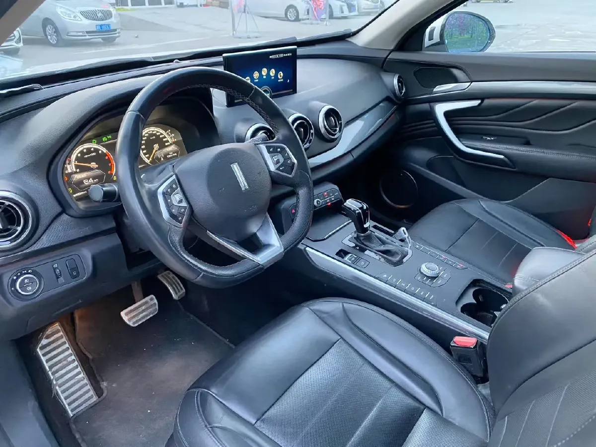 2017 WEY VV7 2.0T 234HP L4 7DCT,autocango,china used car exporter,china ev exporter,chinese used car exporter,chinese used ev exporter