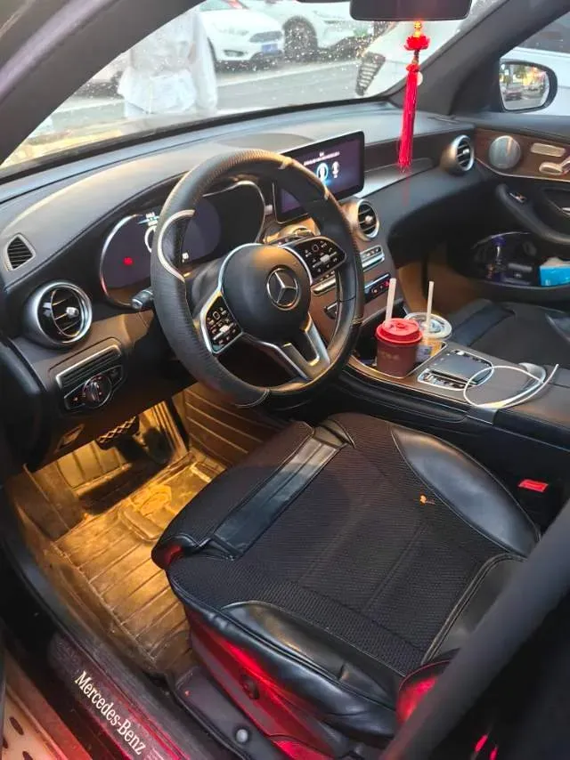 2021 Mercedes-Benz GLC Class 2.0T 258HP L4 9AT,autocango,china used car exporter,china ev exporter,chinese used car exporter,chinese used ev exporter