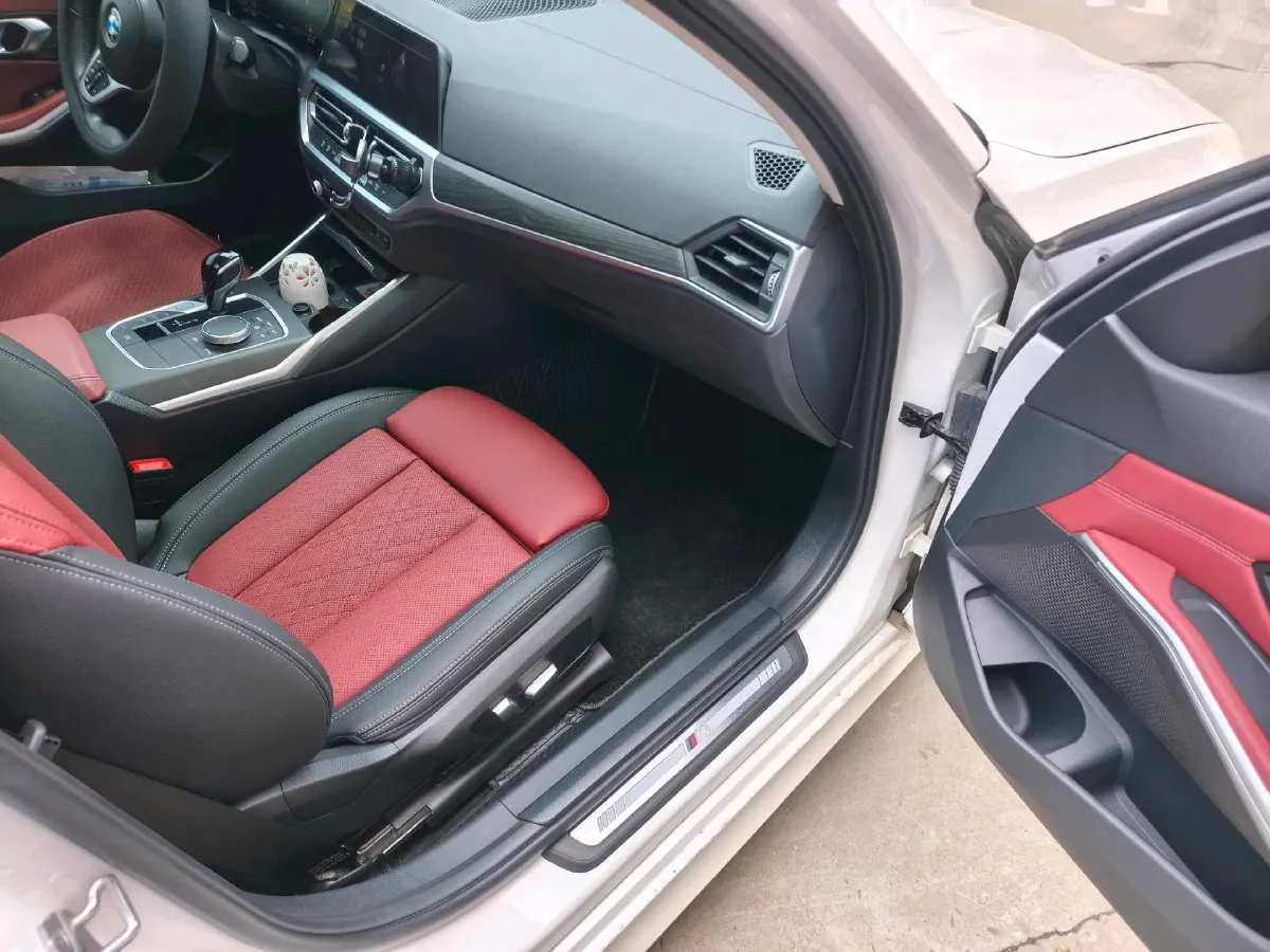 2022 BMW 3 Series 2.0T 184HP L4 8AT,autocango,china used car exporter,china ev exporter,chinese used car exporter,chinese used ev exporter