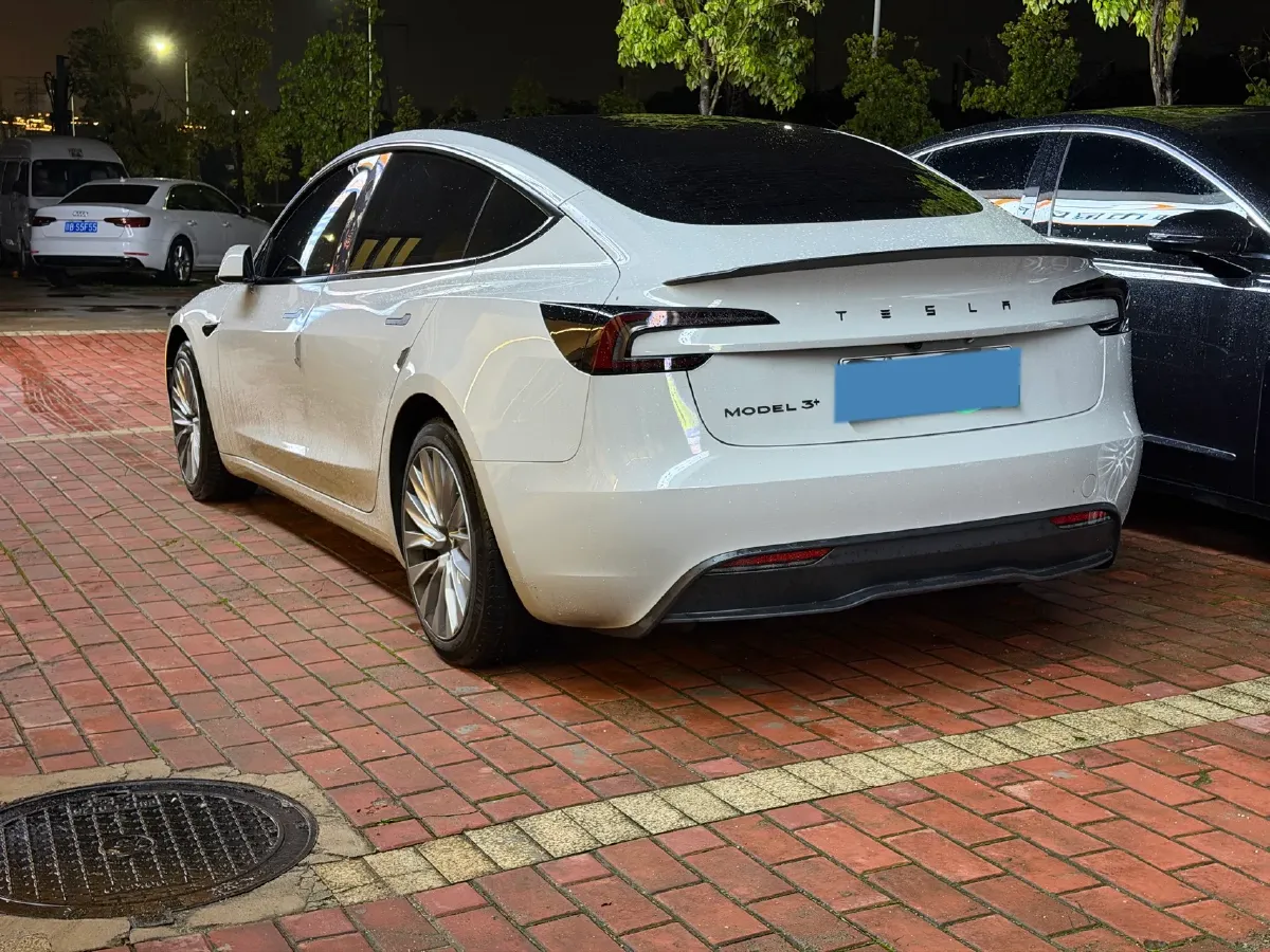 2023 Buick EnvisionPlus 2.0T 237HP L4 9AT,autocango,china used car exporter,china ev exporter,chinese used car exporter,chinese used ev exporter