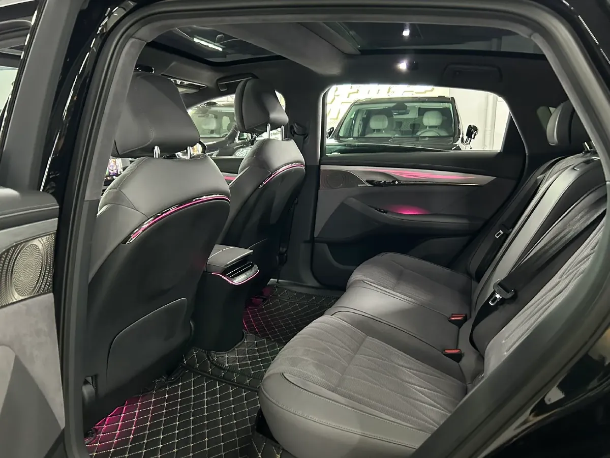 2023 Voyah ZhuiGuang BEV 108.73KWH,autocango,china used car exporter,china ev exporter,chinese used car exporter,chinese used ev exporter