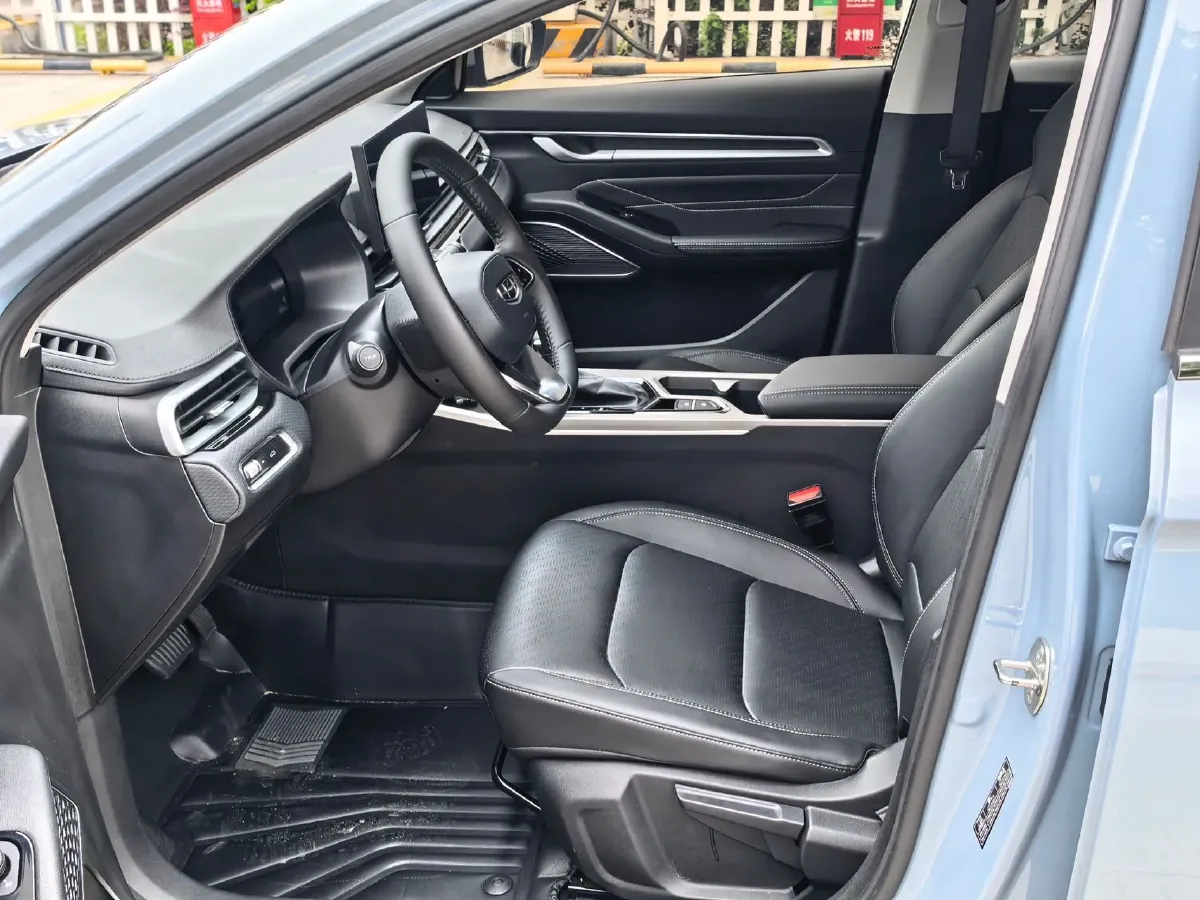 2023 Geely Emgrand 1.5L 127HP L4 CVT,autocango,china used car exporter,china ev exporter,chinese used car exporter,chinese used ev exporter