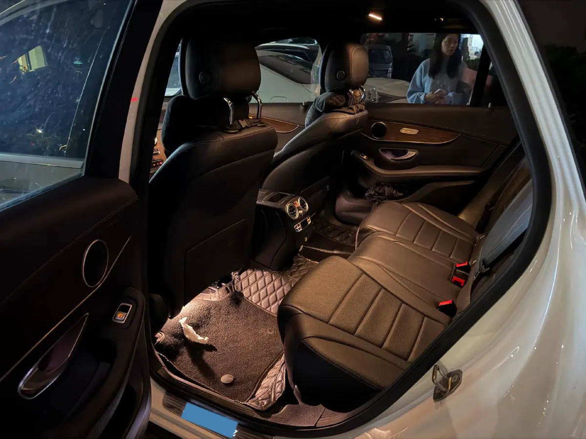 2021 Mercedes-Benz GLC Class 2.0T 197HP L4 9AT,autocango,china used car exporter,china ev exporter,chinese used car exporter,chinese used ev exporter