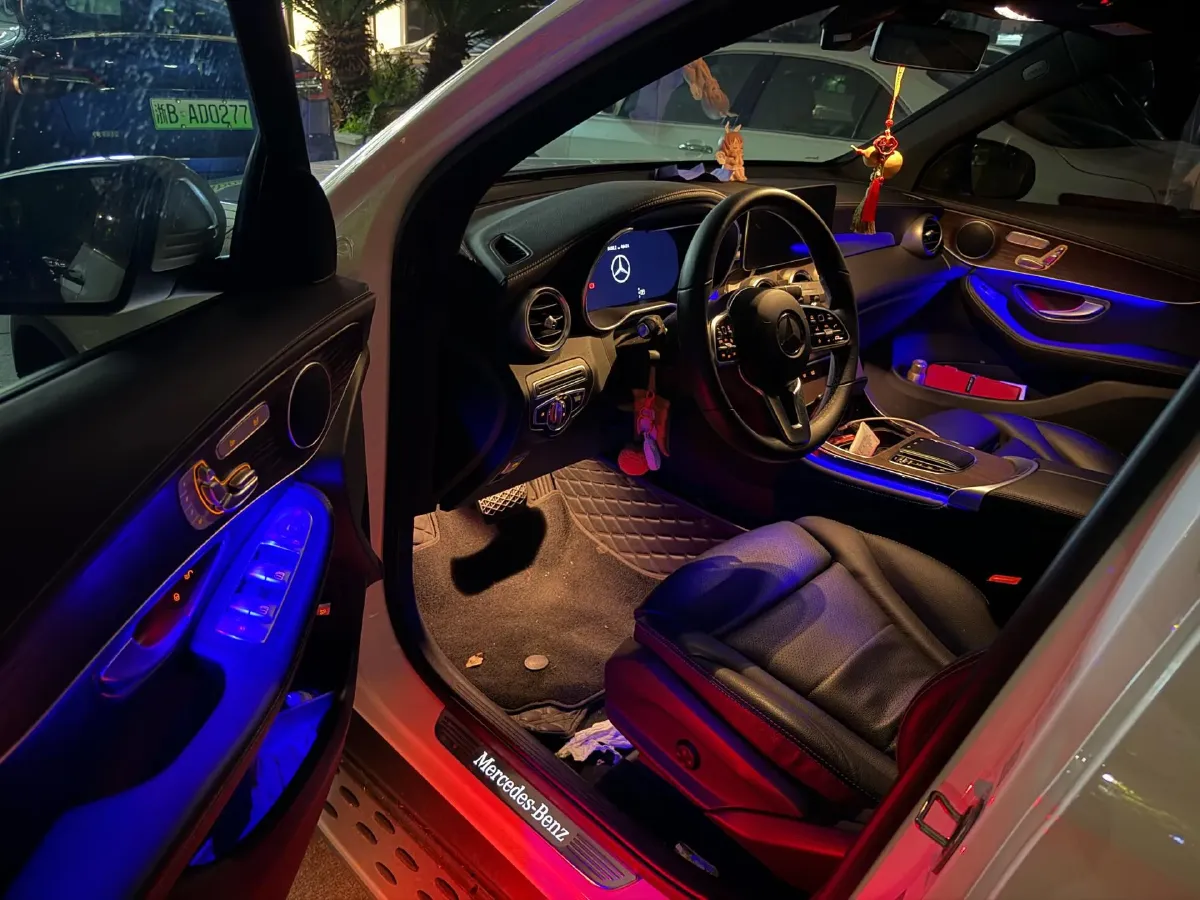 2021 Mercedes-Benz GLC Class 2.0T 197HP L4 9AT,autocango,china used car exporter,china ev exporter,chinese used car exporter,chinese used ev exporter