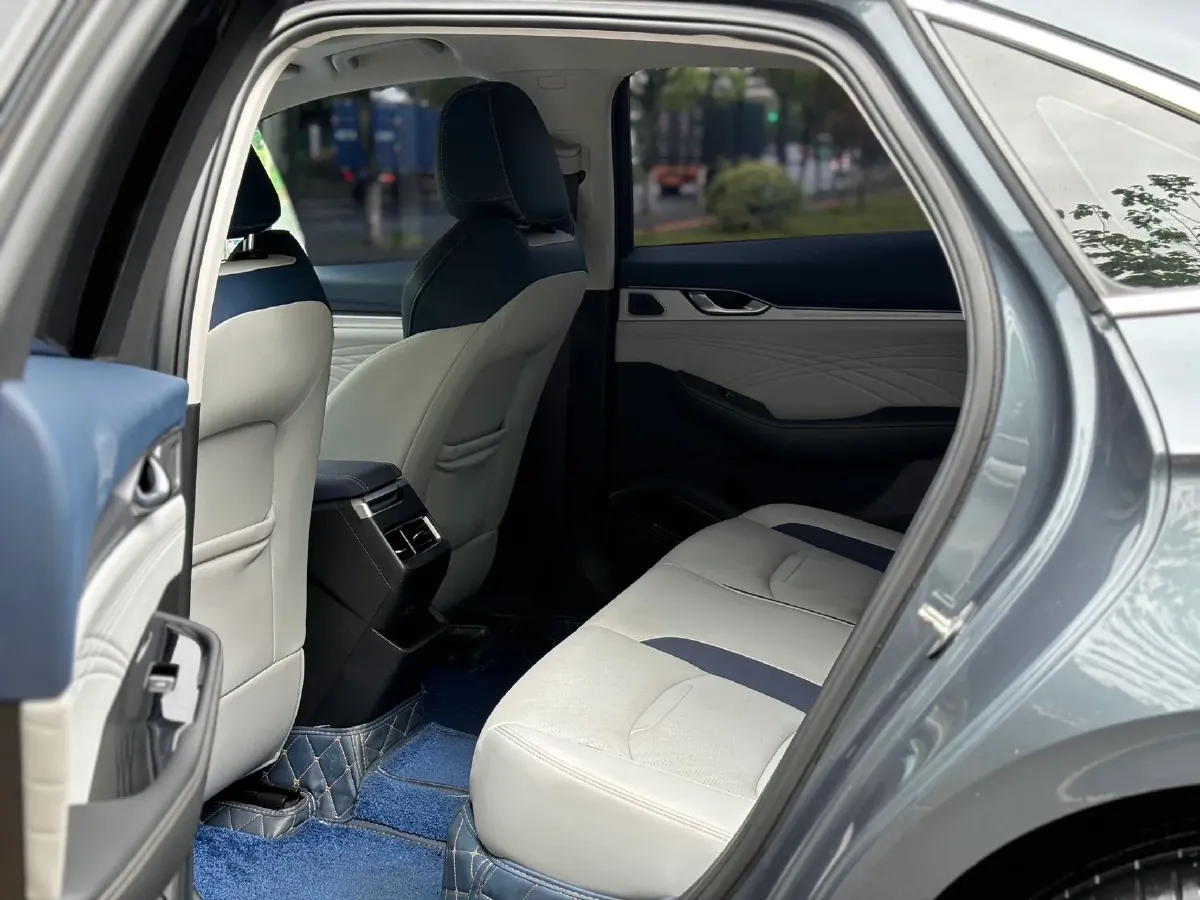 2023 Geely Preface 2.0T 190HP L4 7DCT,autocango,china used car exporter,china ev exporter,chinese used car exporter,chinese used ev exporter