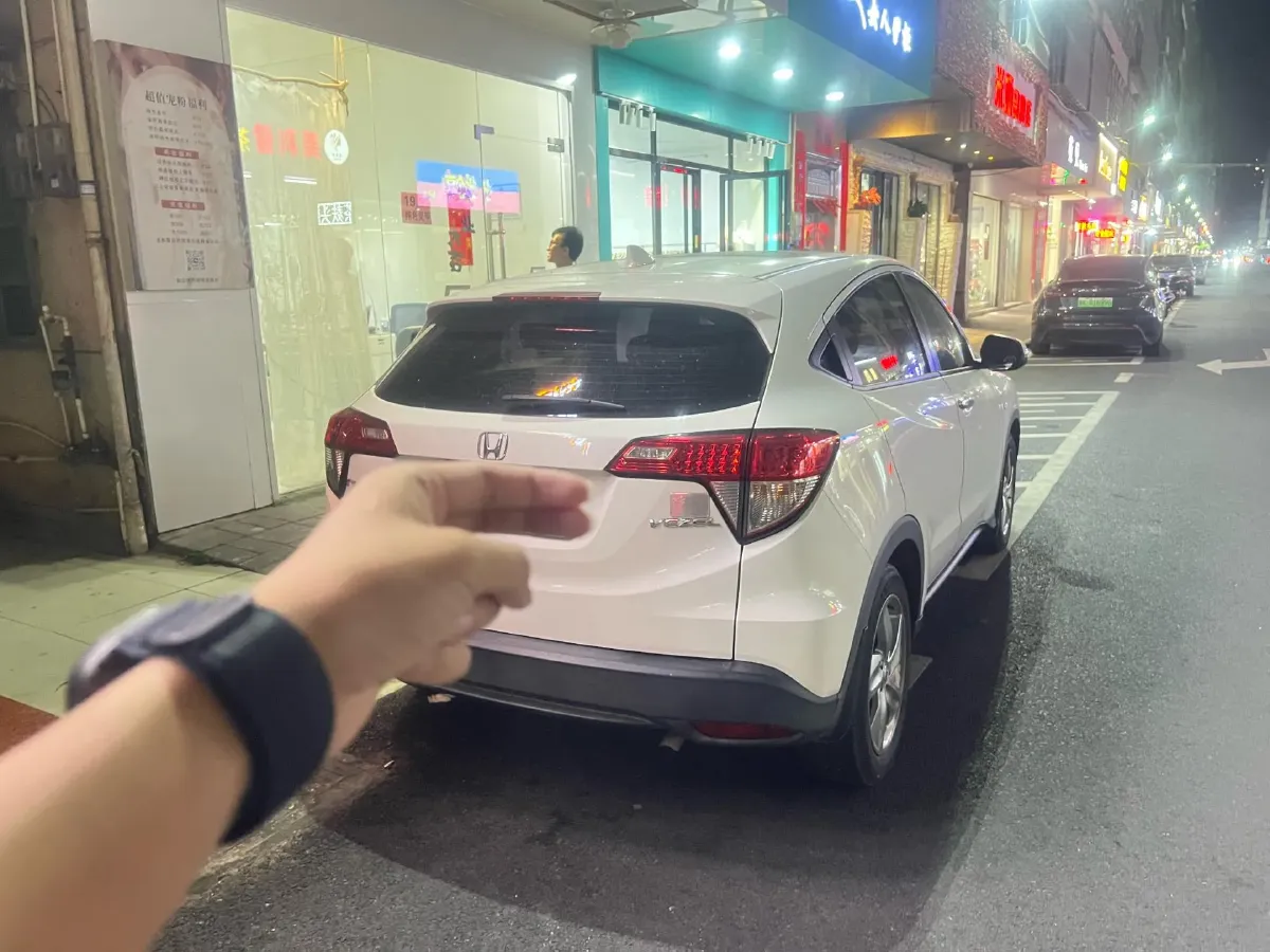 2020 Honda Vezel 1.5L 131HP L4 CVT,autocango,china used car exporter,china ev exporter,chinese used car exporter,chinese used ev exporter