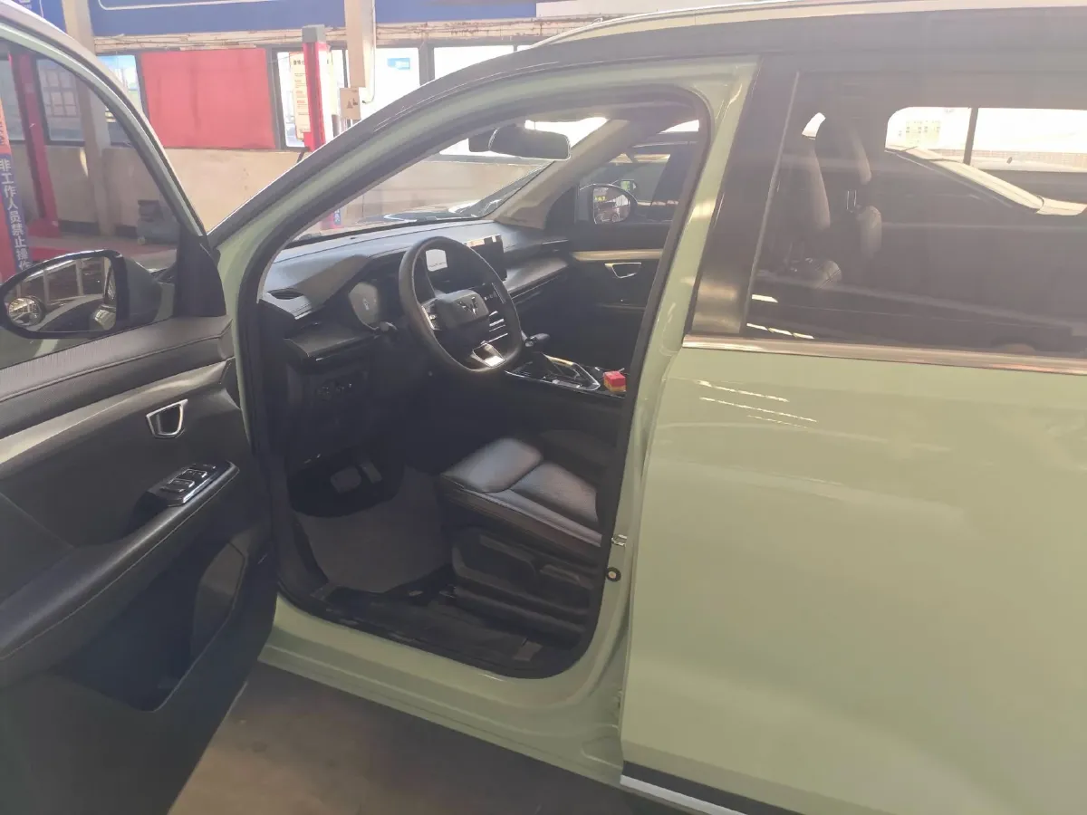 2021 WuLing XingChen 1.5T 147HP L4 CVT,autocango,china used car exporter,china ev exporter,chinese used car exporter,chinese used ev exporter